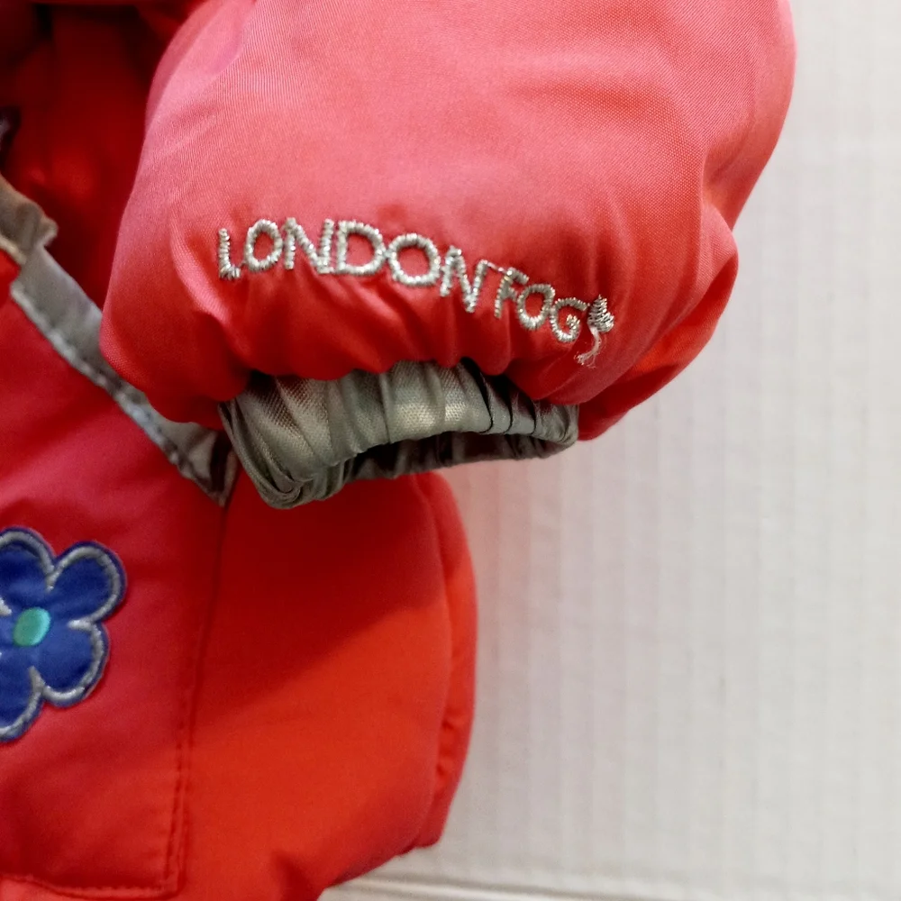 London Fog child's puffer coat size 12M zip front faux fur hood and flee…